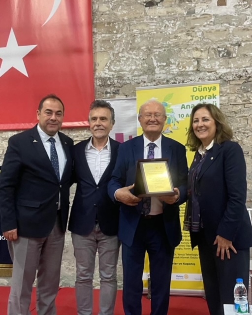 Toprak ANA Rotary Kulübü Toprak Ana Günü Kutlaması ve Meslek Hizmet Ödül Töreni gerçekleştirdi