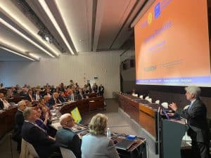 Rotary Ülkelerarası Komiteler Toplantısı Brüksel’de Tamamlandı Rotary Ülkelerarası Komiteler Toplantısı Brüksel’de Tamamlandı