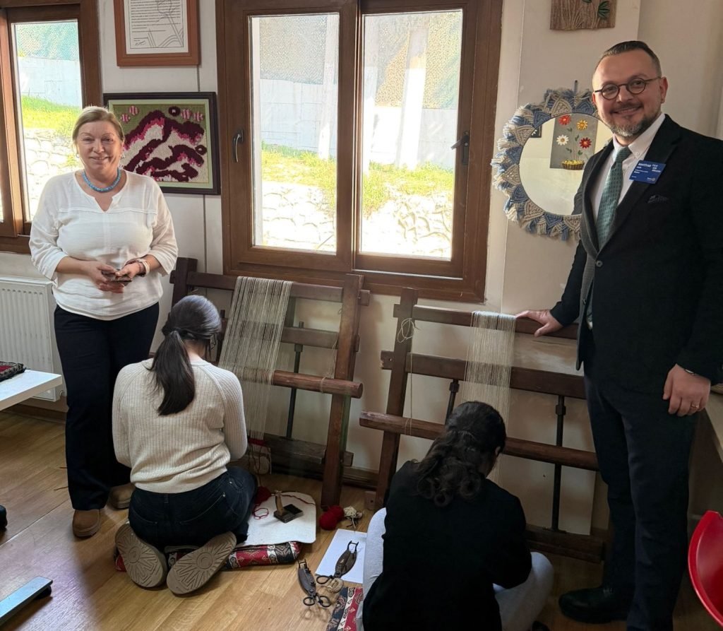 İlmek İlmek Umut Çocuklara Meslek Hayata Güç