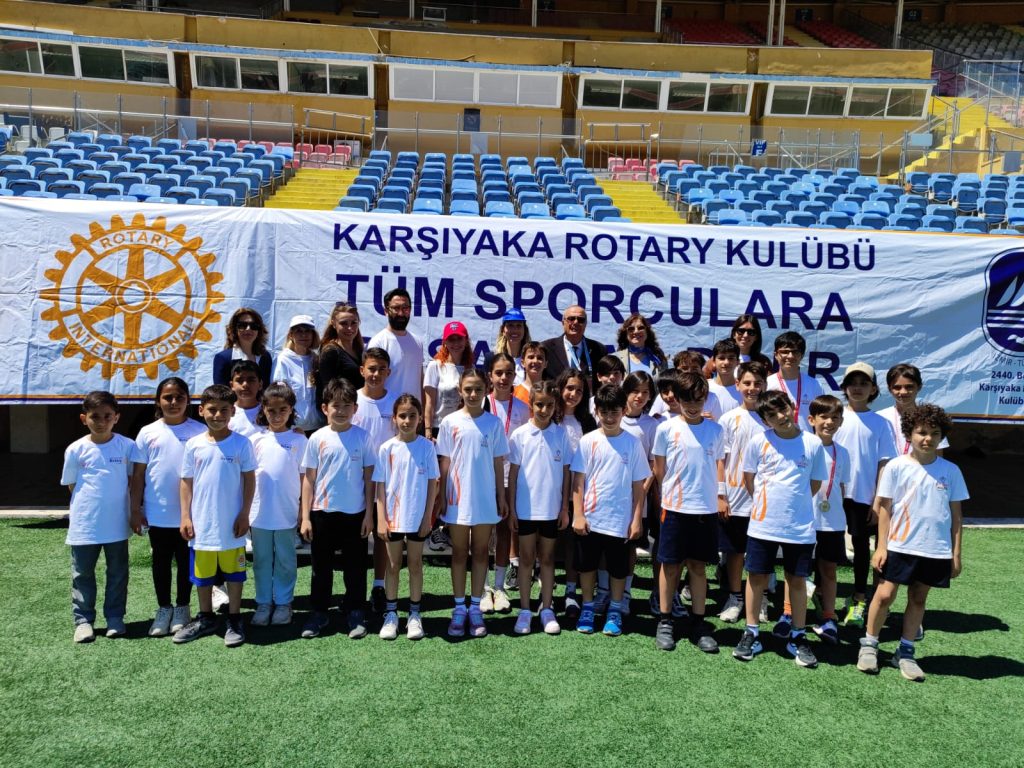 Torunlar Atletizm Yarışması 38. Yılında Gençleri Sporla Geleceğe Hazırlıyor