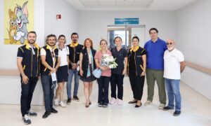 Antalya Perge Rotary Kulübü’nden Onkoloji Servisindeki Miniklere Moral Destegi Antalya Perge Rotary Kulübü’nden Onkoloji Servisindeki Miniklere Moral Destegi